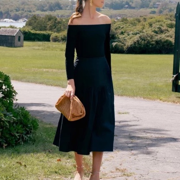 Tuckernuck Black Marissa off shoulder midi dress size S small - Picture 2 of 3